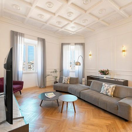 Sjr Luxury Apartment Trevi Fountain Rzym Zewnętrze zdjęcie