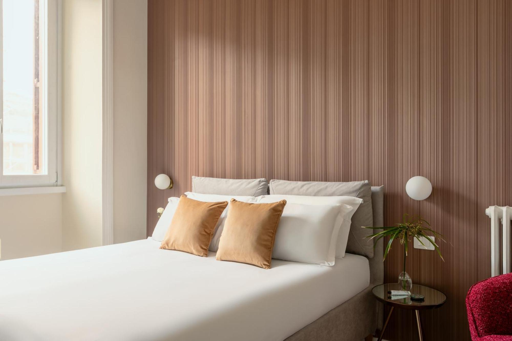 Sjr Luxury Apartment Trevi Fountain Rzym Zewnętrze zdjęcie
